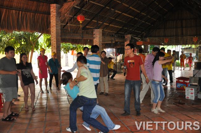 Team Building Sức Mạnh Đôi Tay